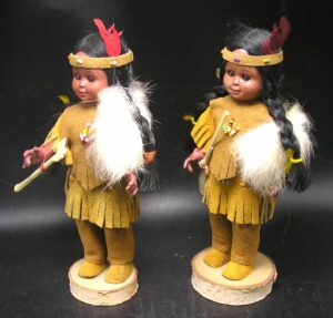 Pair 1960s Carlson Woodland AmerIcan Indian Dolls w beaded buckskin suede outfit - Image 7