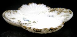 Antique Victorian Milk Glass Dresser Dish, Interlocking Circles, 4.5" square - Image 5